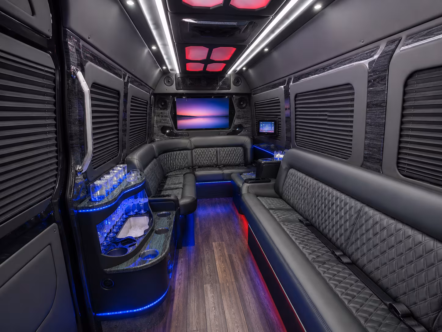 chino 20 passenger party bus