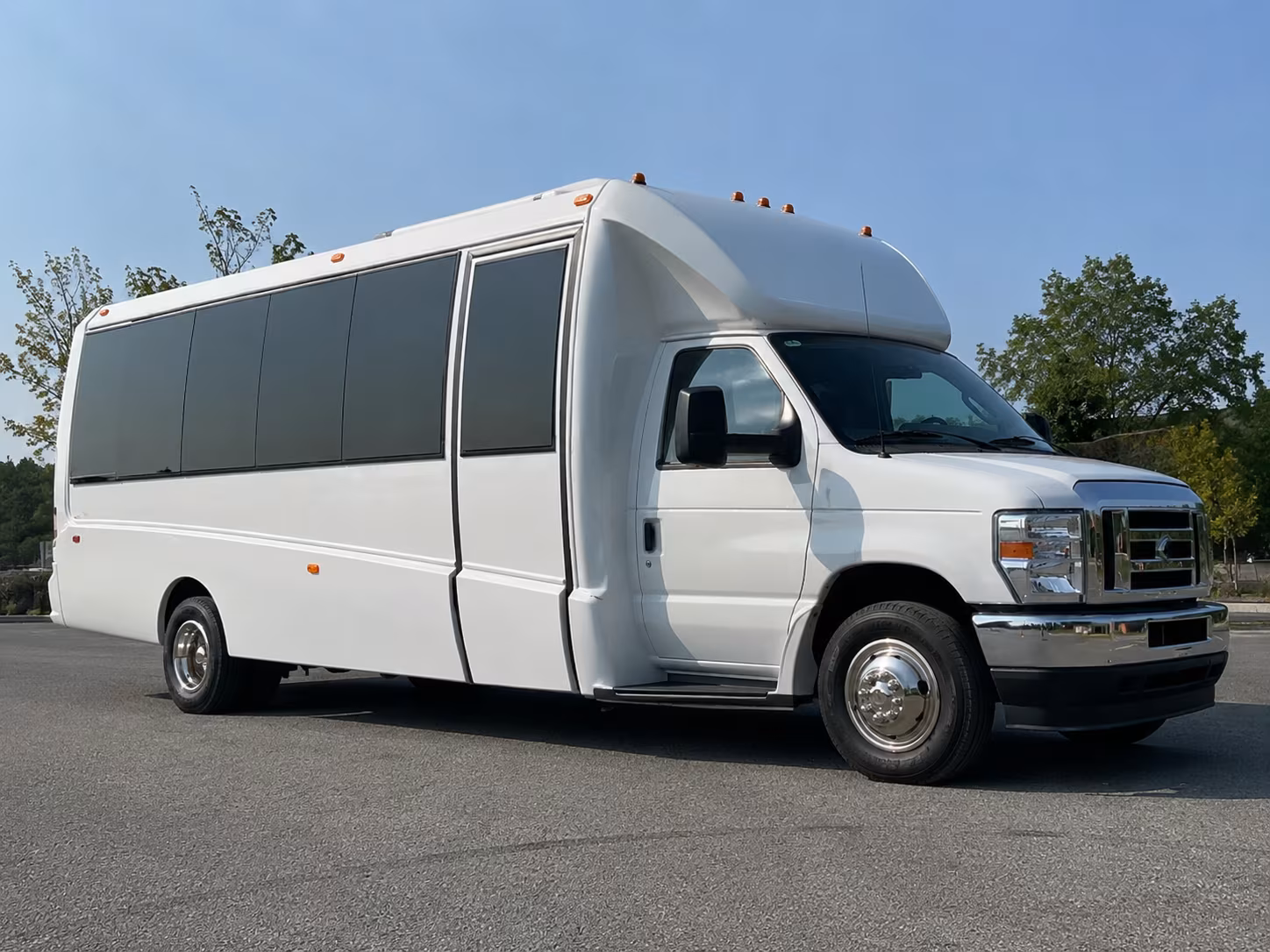 party buses for bachelorette and birthday wine tours in chino